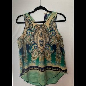 Tan & green sleeveless top, Reneec, size medium.